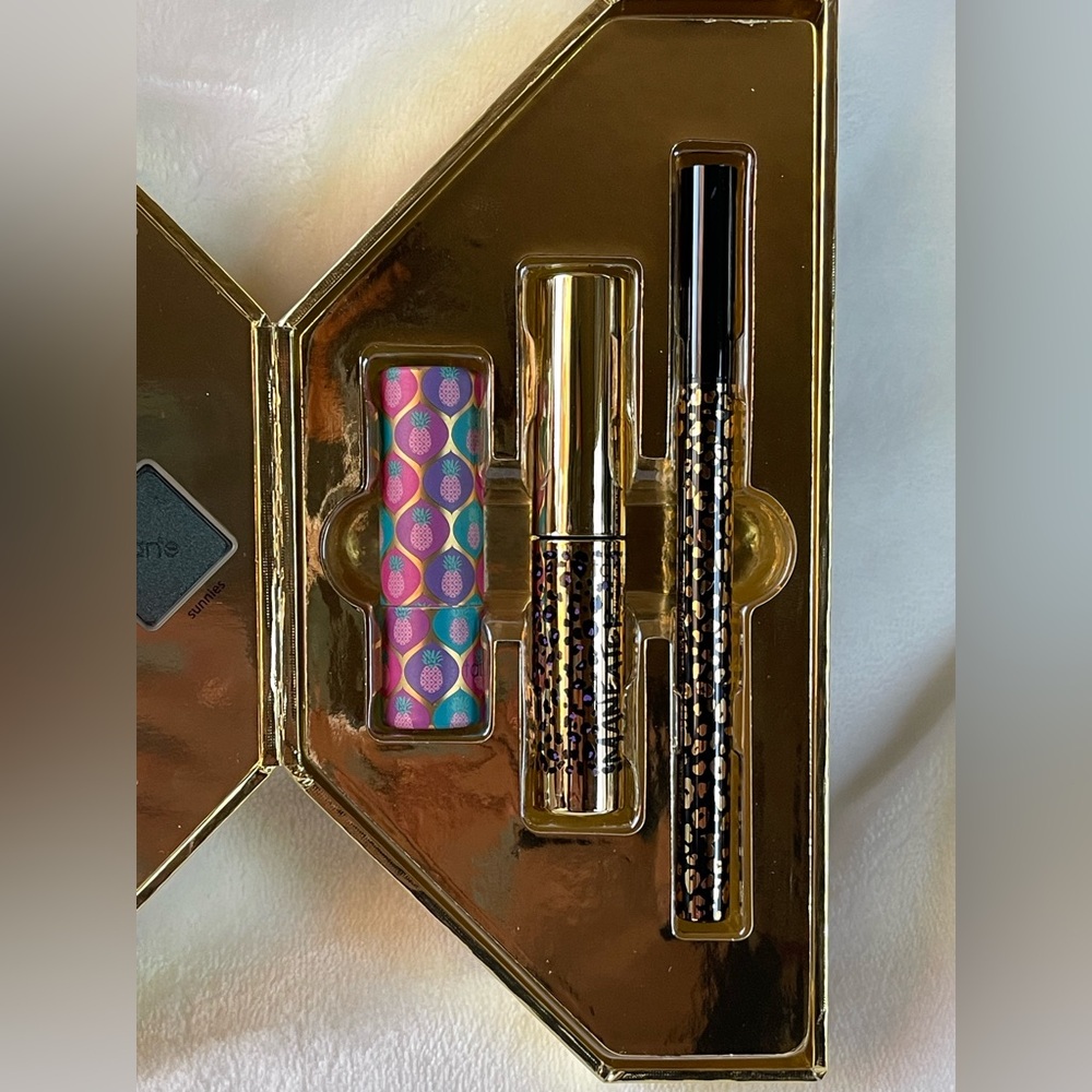 TARTE Pineapple Set Palette - Picture 9 of 9